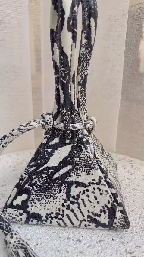 Le mini sac DÉBÉDI Imprimé noir blanc